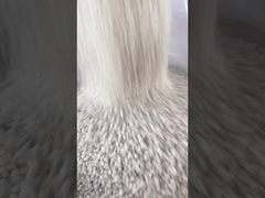 Salz, das Schnee schmilzt